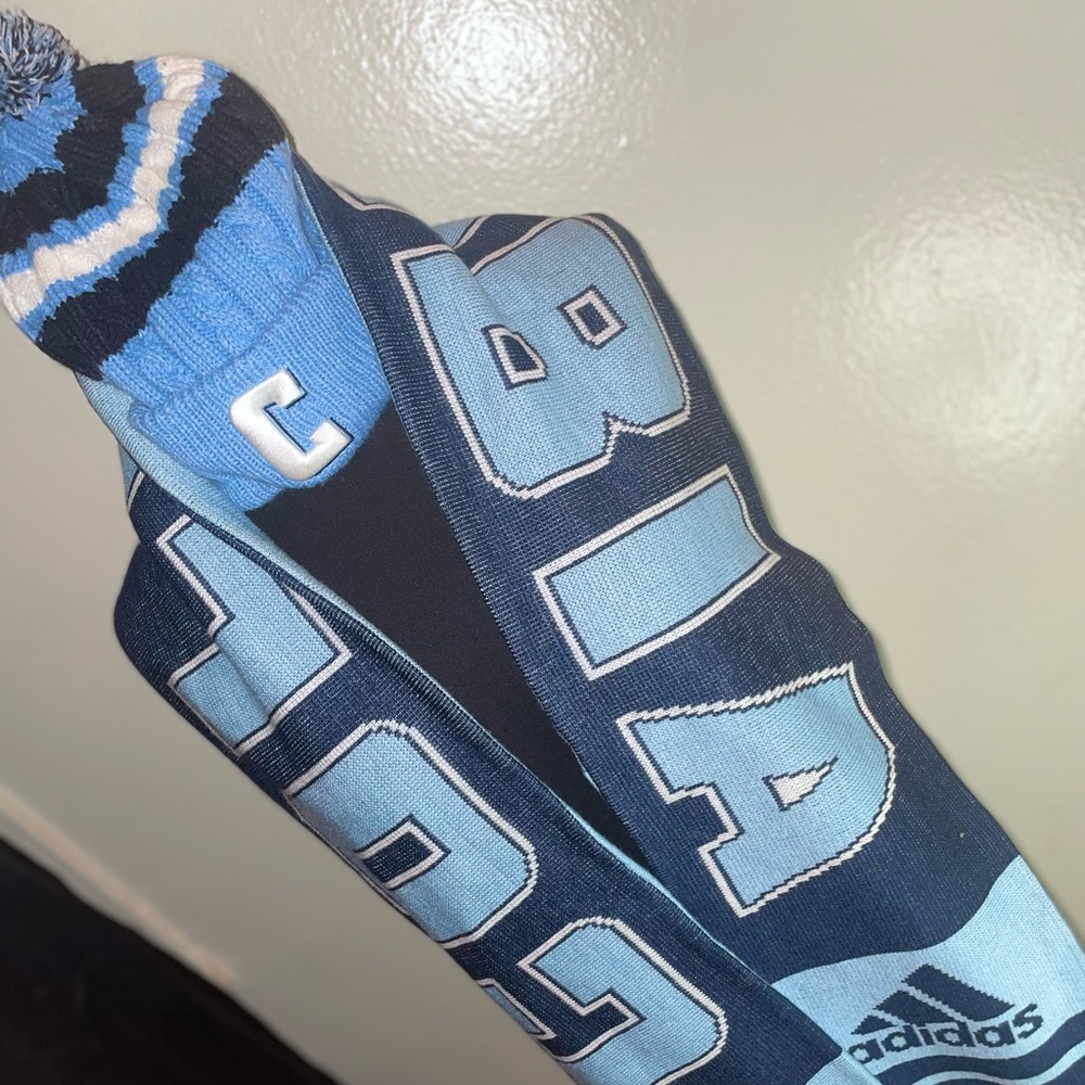 Adidas’s Columbia university hat & scarf set